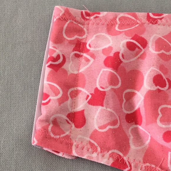 Face Mask 3 Layer Pink Hearts -adjustable ear loop - Picture 4 of 8